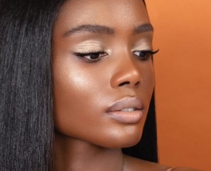 I Need A Nude Glow Highlighter NATASHA DENONA - Imagen 4