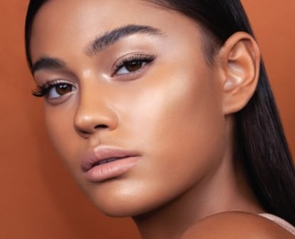 I Need A Nude Glow Highlighter NATASHA DENONA - Imagen 5