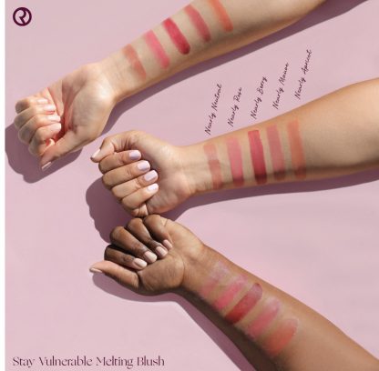 Rare Beauty by Selena Gomez Stay Vulnerable Melting Cream Blush - Imagen 7