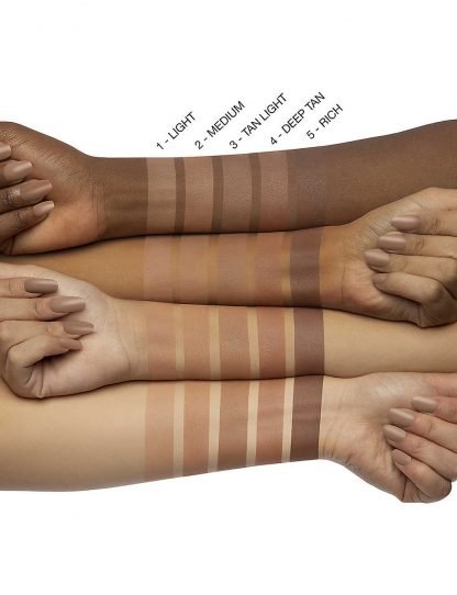 HUDA BEAUTY GloWish Soft Radiance Bronzing Powder - Imagen 3