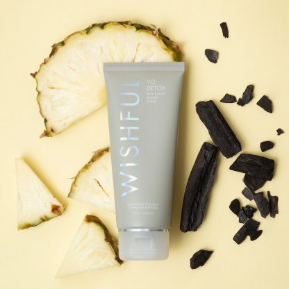Wishful Yo Detox Charcoal Face & Body Enzyme Scrub - Imagen 2