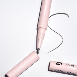 Pro Tip brush point liquid eyeliner • 0.47 ml / 0.01 fl oz • GLOSSIER