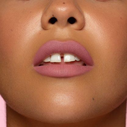 HUDA BEAUTY Lip Contour 2.0 Automatic Matte Lip Pencil - Imagen 14
