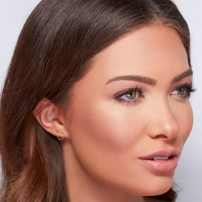 Too Faced Sun Bunny Natural Bronzer - Imagen 3