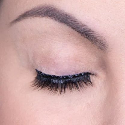 Tori Belle 9 to 5 Magnetude Magnetic Eyelashes (full size) and Magnetic Eyeliner (full size) - Imagen 4