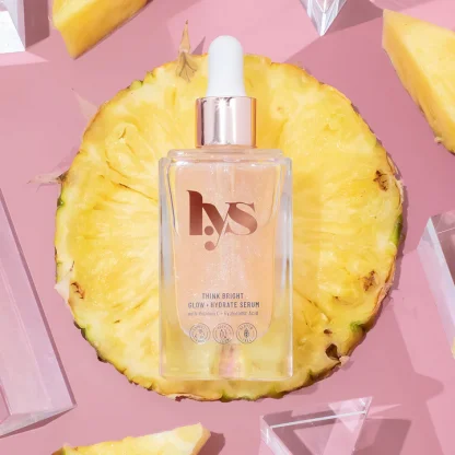 LYS Beauty THINK BRIGHT GLOW + HYDRATE SERUM WITH VITAMIN C & HYALURONIC ACID - Imagen 2