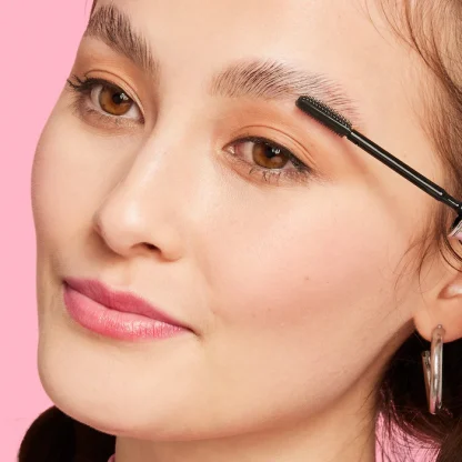 Benefit Cosmetics 24-HR Brow Setter Clear Brow Gel with Lamination Effect - Imagen 3