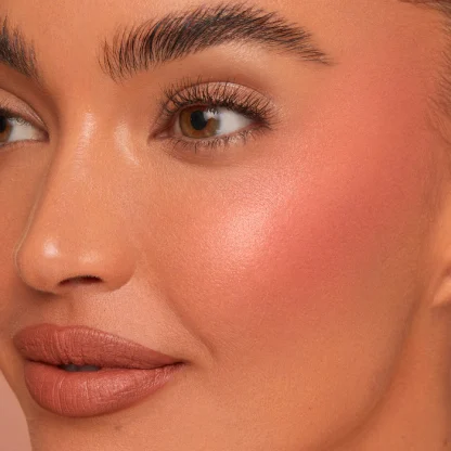 PATRICK TA Major Beauty Headlines - Double-Take Crème & Powder Blush - Imagen 2