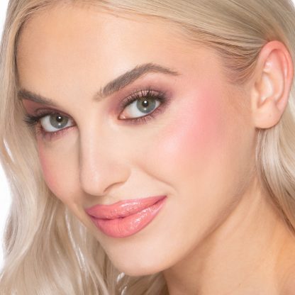 Too Faced Cloud Crush Blurring Blush - Imagen 6