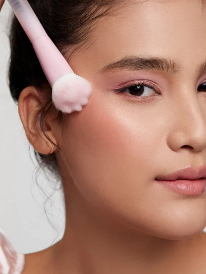 SHEGLAM COLOR BLOOM LIQUID BLUSH BRUSH - Imagen 3