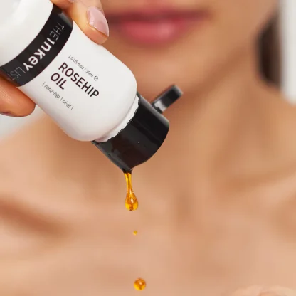 The INKEY List Rosehip Nourishing Night Oil - Imagen 2