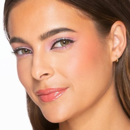 Too Faced Cloud Crush Blurring Blush - Imagen 10