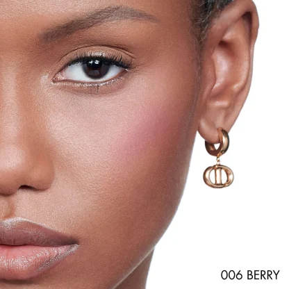 Dior Rosy Glow Blush - Imagen 18