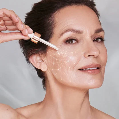Charlotte Tilbury Mini Charlotte’s Magic Serum with Vitamin C - Imagen 3