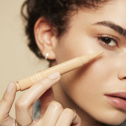 ELF Flawless Brightening Concealer - Imagen 5