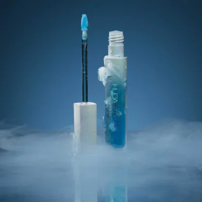 HUDA BEAUTY Silk Balm Icy Cryo-Plumping Lip Balm - Imagen 3