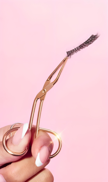BRYKA COSMETIC Pinza Tijera dorada - Imagen 2