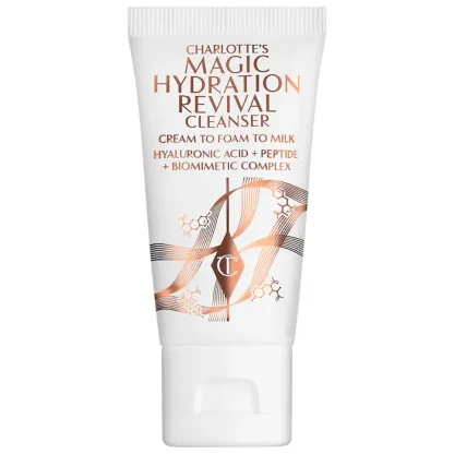 Charlotte Tilbury Magic Revival Foaming Gentle Cleanser with Hyaluronic Acid - Imagen 9