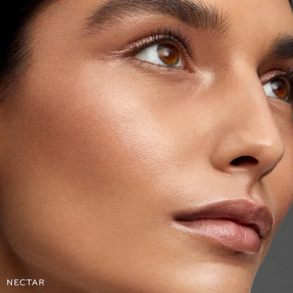 Westman Atelier Lit Up Glow Highlighter Stick  Nectar Mini - Imagen 4