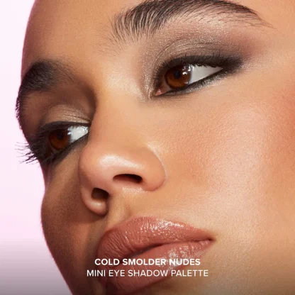 Too Faced Mini Born This Way Complexion-Inspired Eyeshadow Palette - Imagen 3