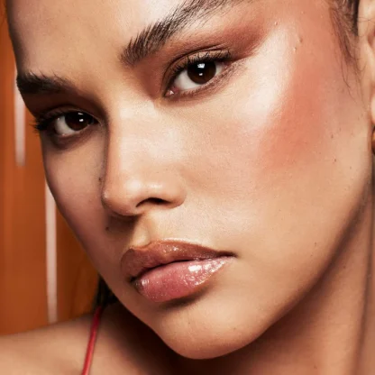 Fenty Beauty by Rihanna Hot Cheeks Velour Blushlighter - Imagen 5