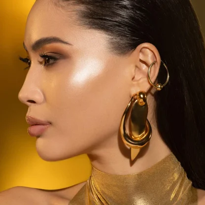 Natasha Denona Golden Highlighter Trio Multi-Use Hybrid Glow Palette - Imagen 7