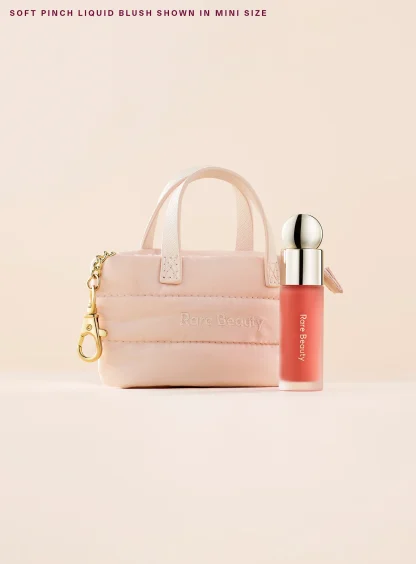 RARE BEAUTY Mini Puffy Tote Keychain - Imagen 2