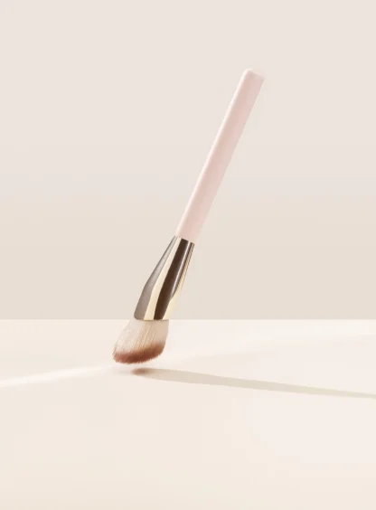 RARE BEAUTY Soft Pinch Blush Brush