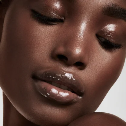 Fenty Beauty by Rihanna Gloss Bomb Universal Lip Luminizer - Imagen 3