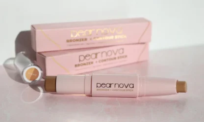 PEAR NOVA Bronzer + Contour Stick - Light
