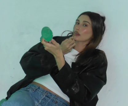The compact mirror HAILE RHODE - Imagen 4