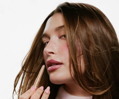 peptide lip shape The contouring lip shaper HAILE RHODE - Imagen 11
