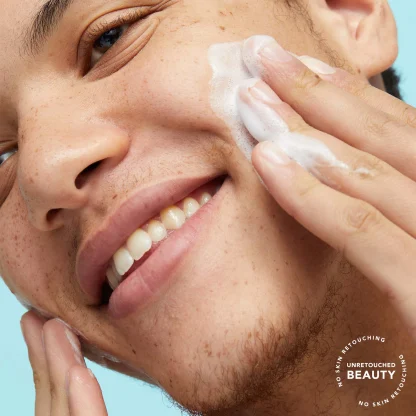 TULA Skincare  Mini The Cult Classic Purifying Face Cleanser 30ml - Imagen 2