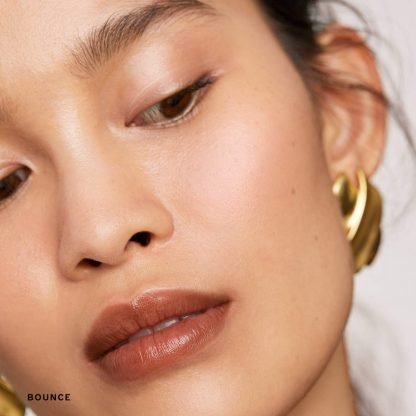 MERIT  Day Glow Dewy Highlighting Balm (SIN CAJA) - Imagen 5