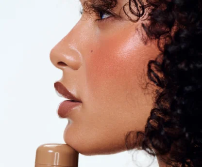 pocket blush The natural flush  RHODE - Imagen 3