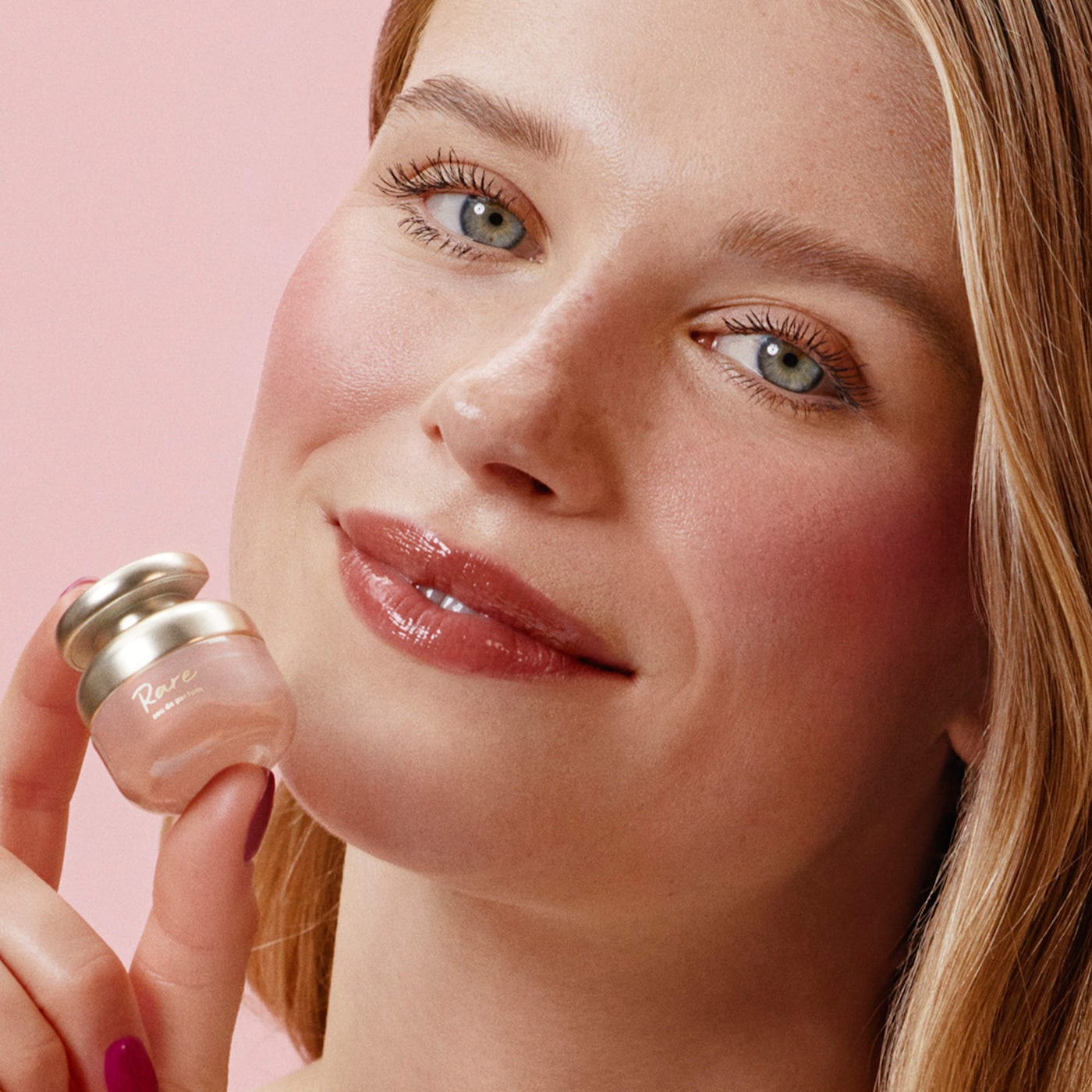 Rare Beauty by Selena Gomez Selena's Faves Mini Fragrance & Blush Set - Imagen 7