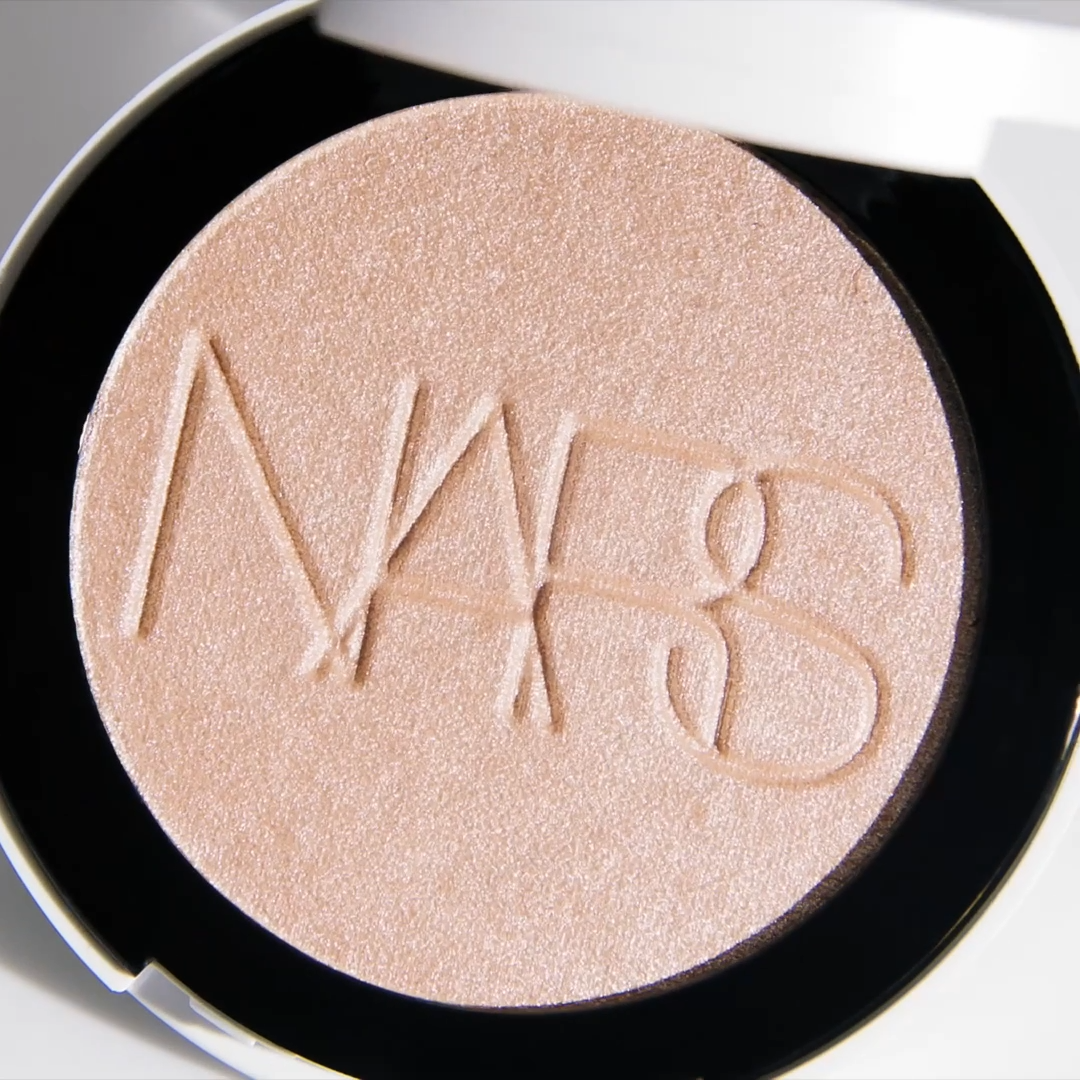 NARS - EROS Light Reflecting Luminizing Powder 2GR - Imagen 3